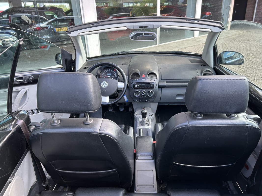 Volkswagen New Beetle