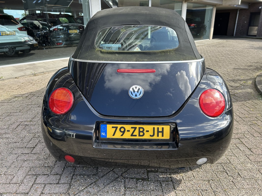 Volkswagen New Beetle