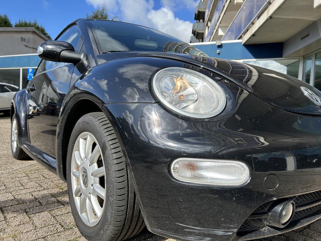 Volkswagen New Beetle