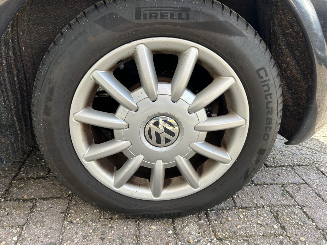 Volkswagen New Beetle