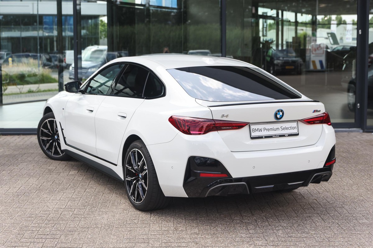 BMW i4