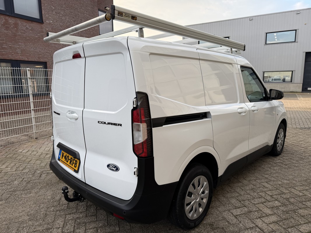 Ford Transit Courier