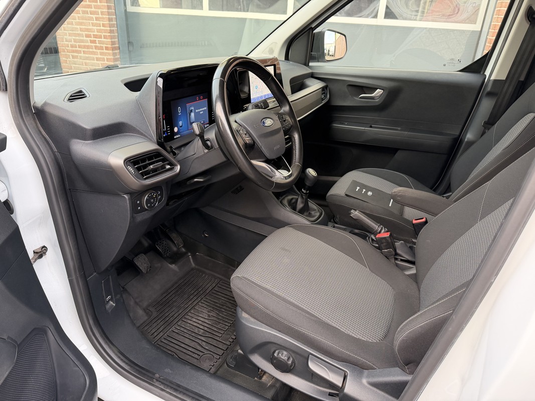 Ford Transit Courier