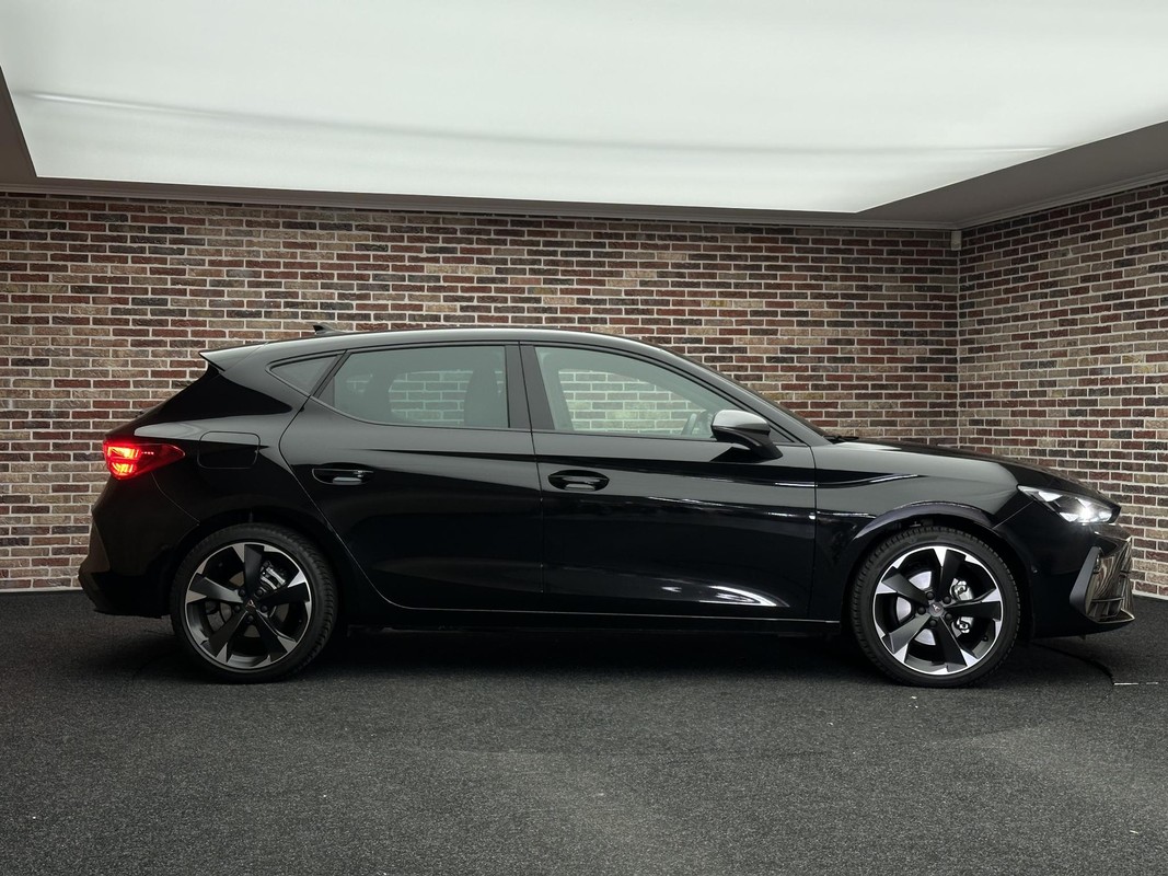CUPRA Leon