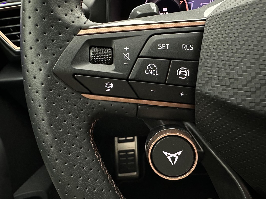 CUPRA Leon