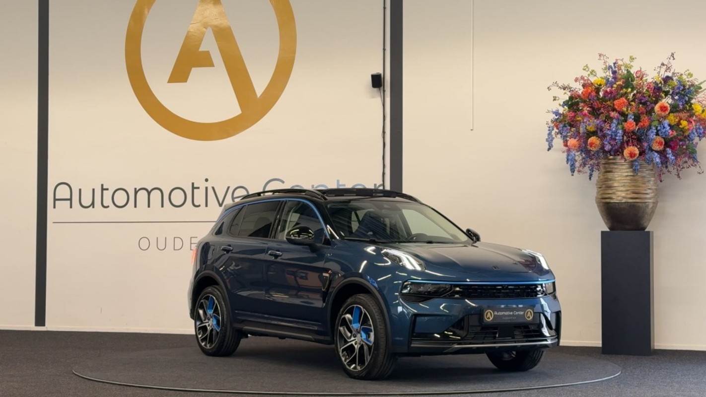 Lynk & Co 01