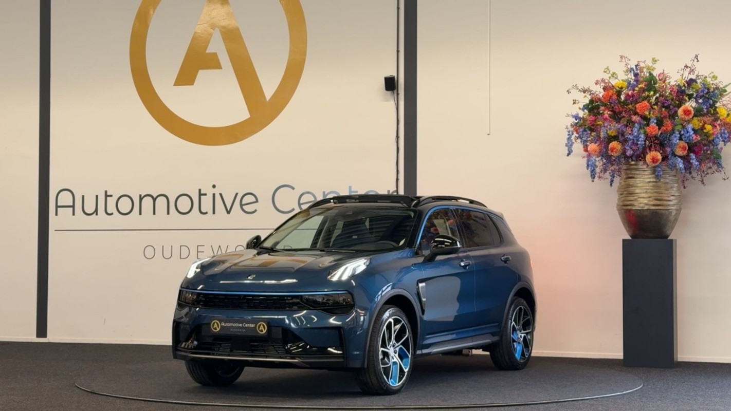 Lynk & Co 01