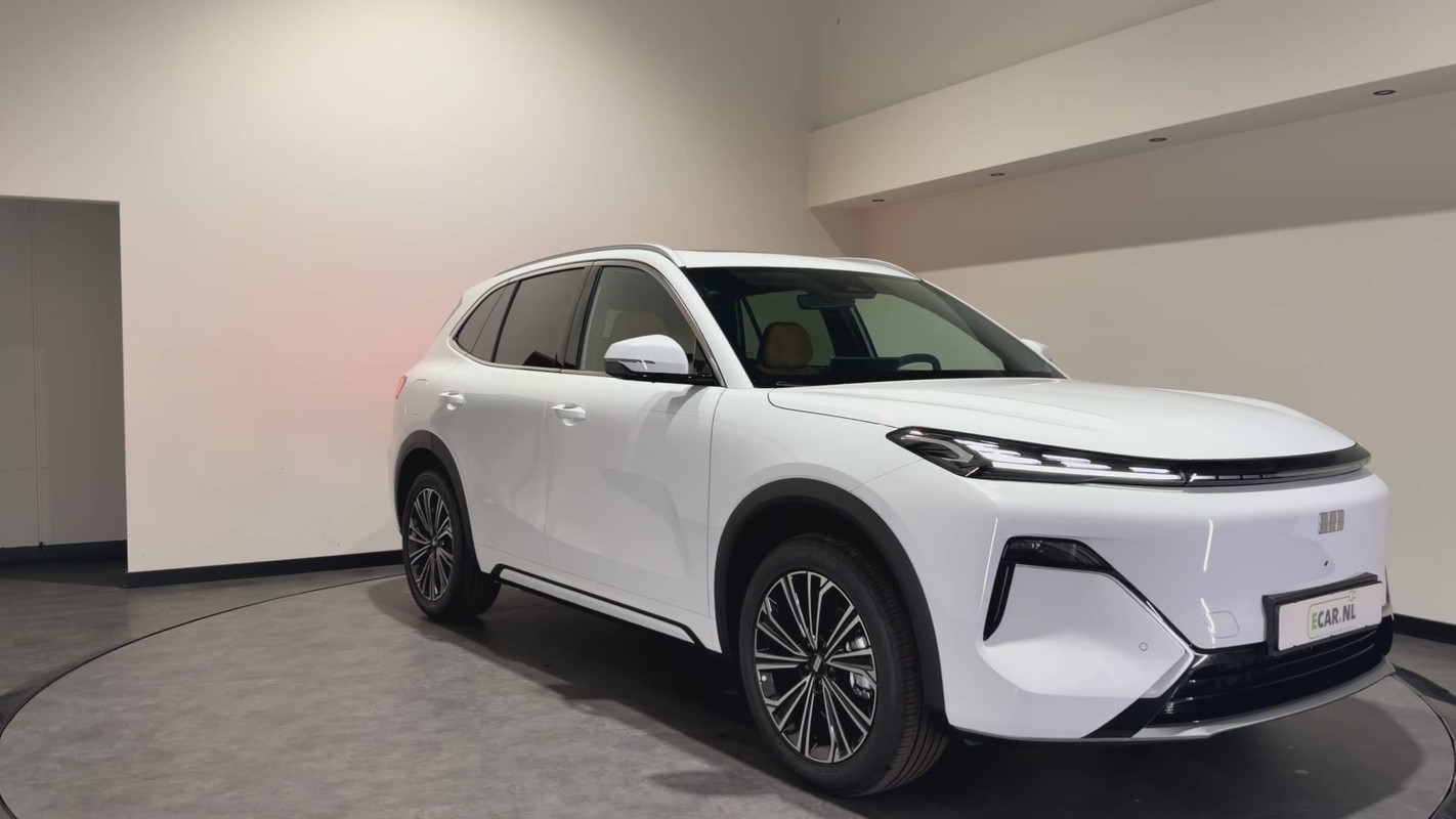 Geely Starray EM-i
