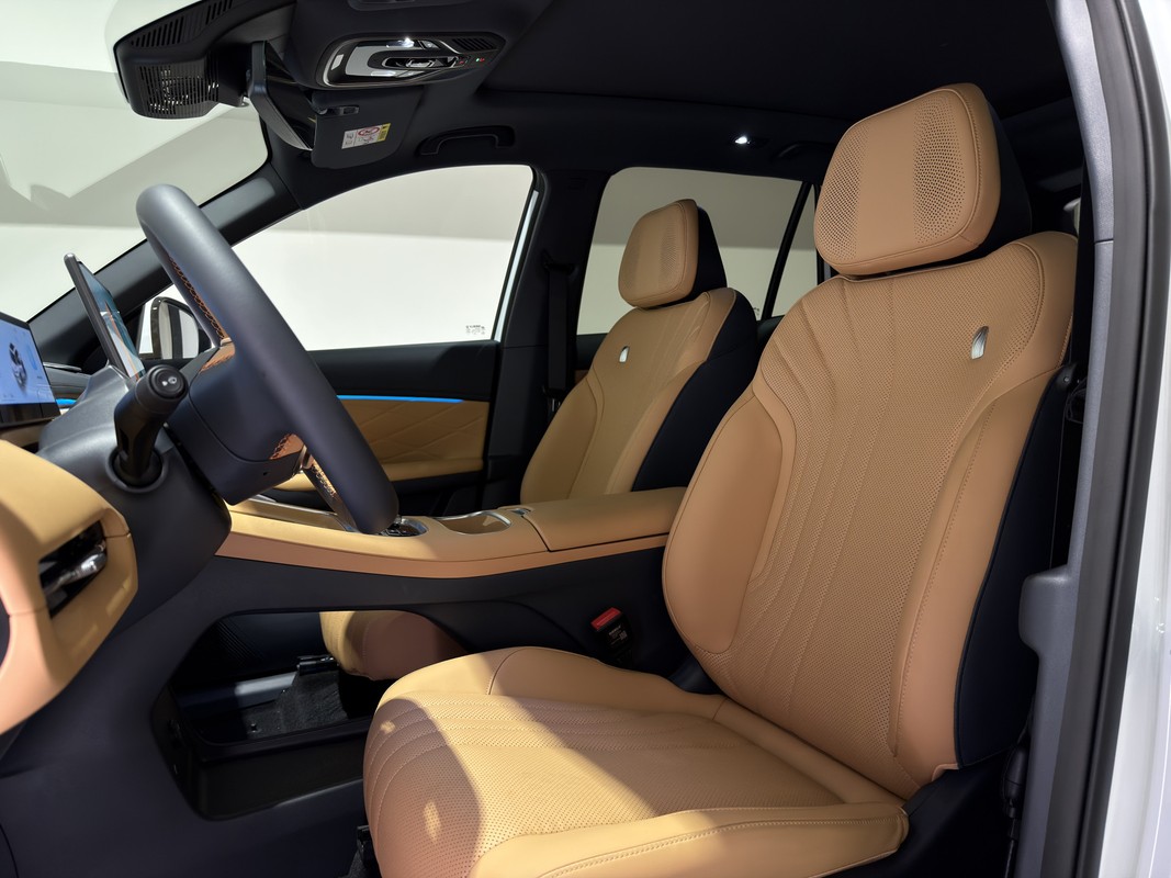 Geely Starray EM-i