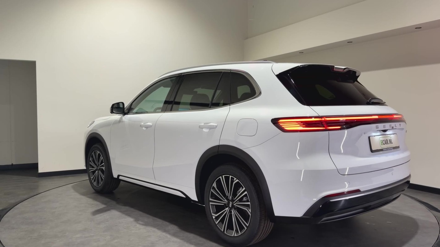Geely Starray EM-i