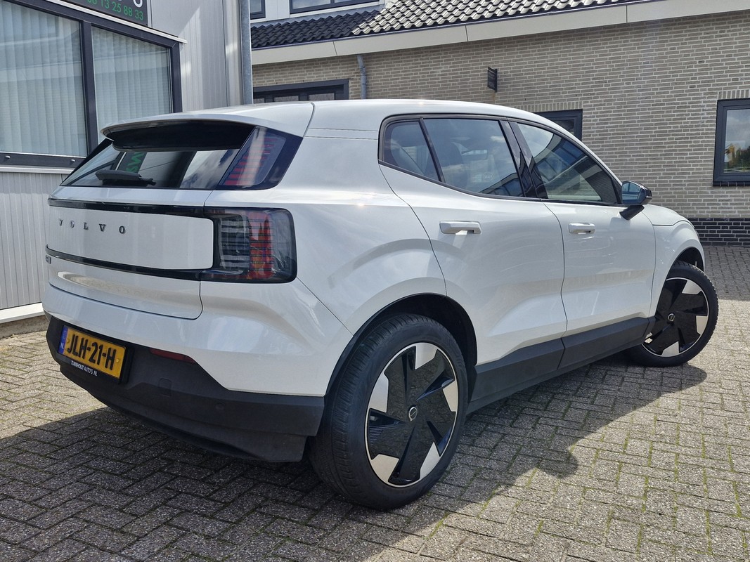 Volvo EX30