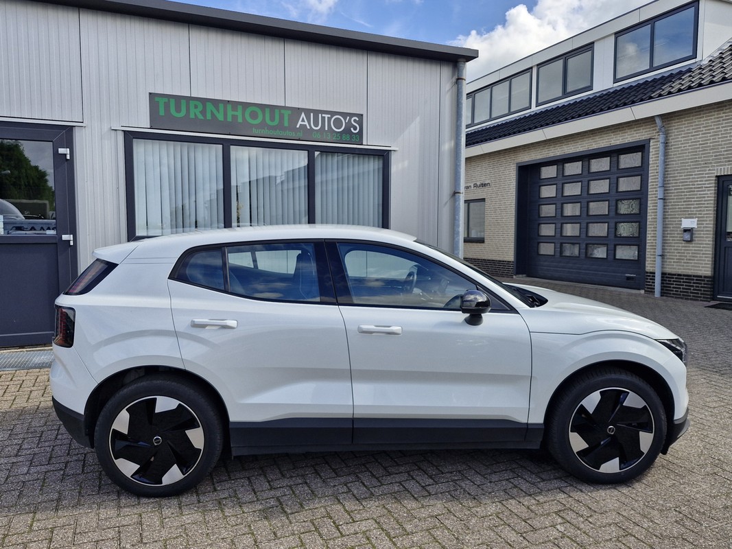 Volvo EX30