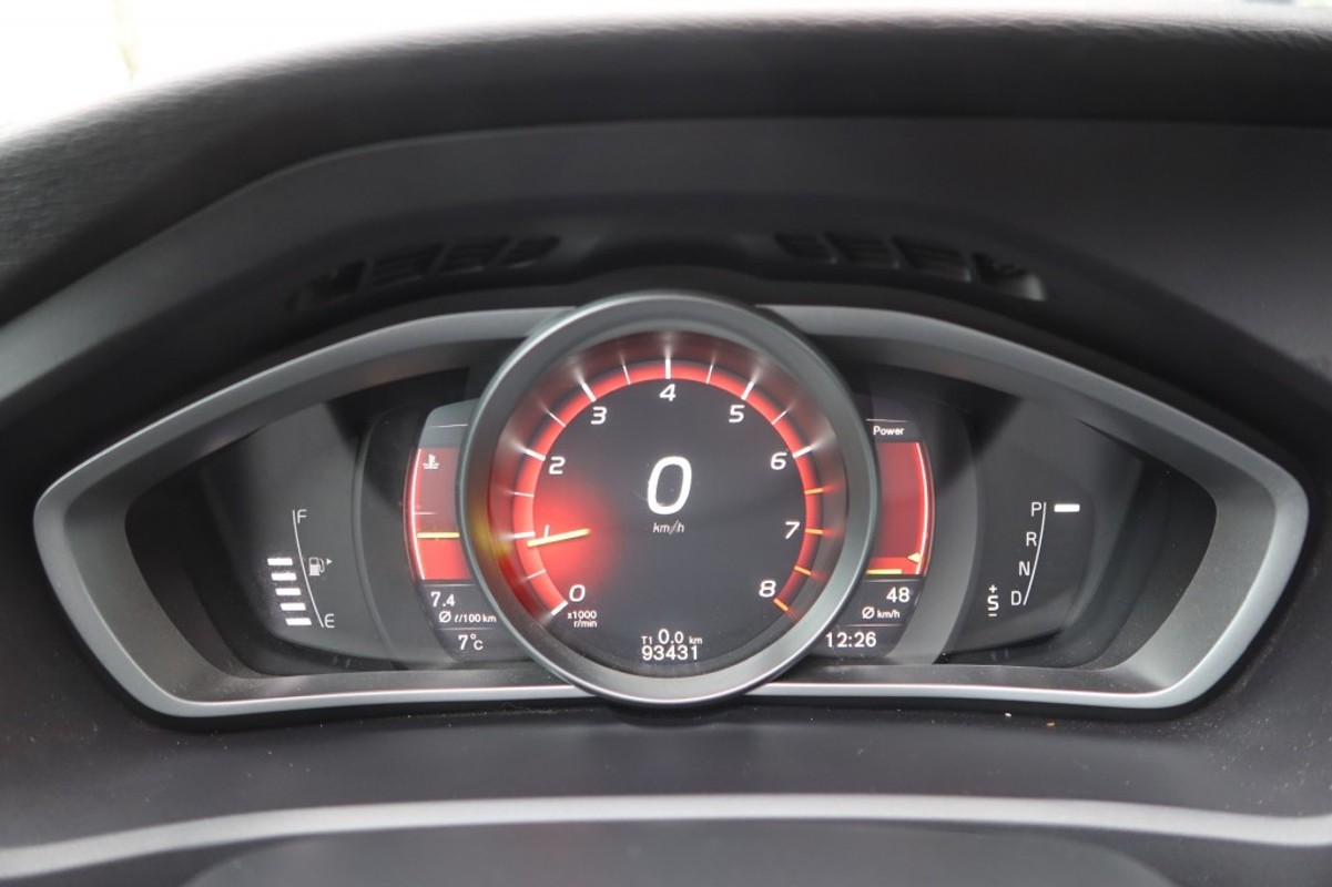 Volvo V40