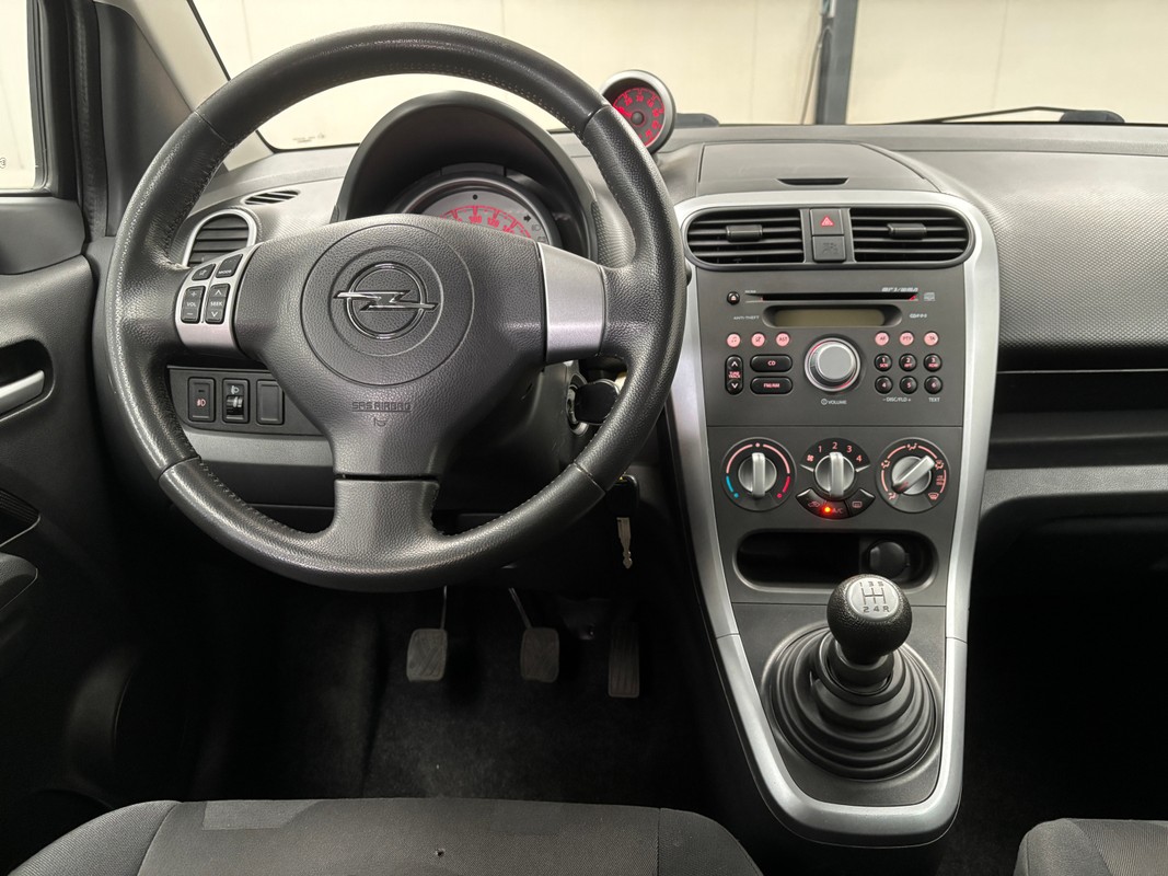 Opel Agila