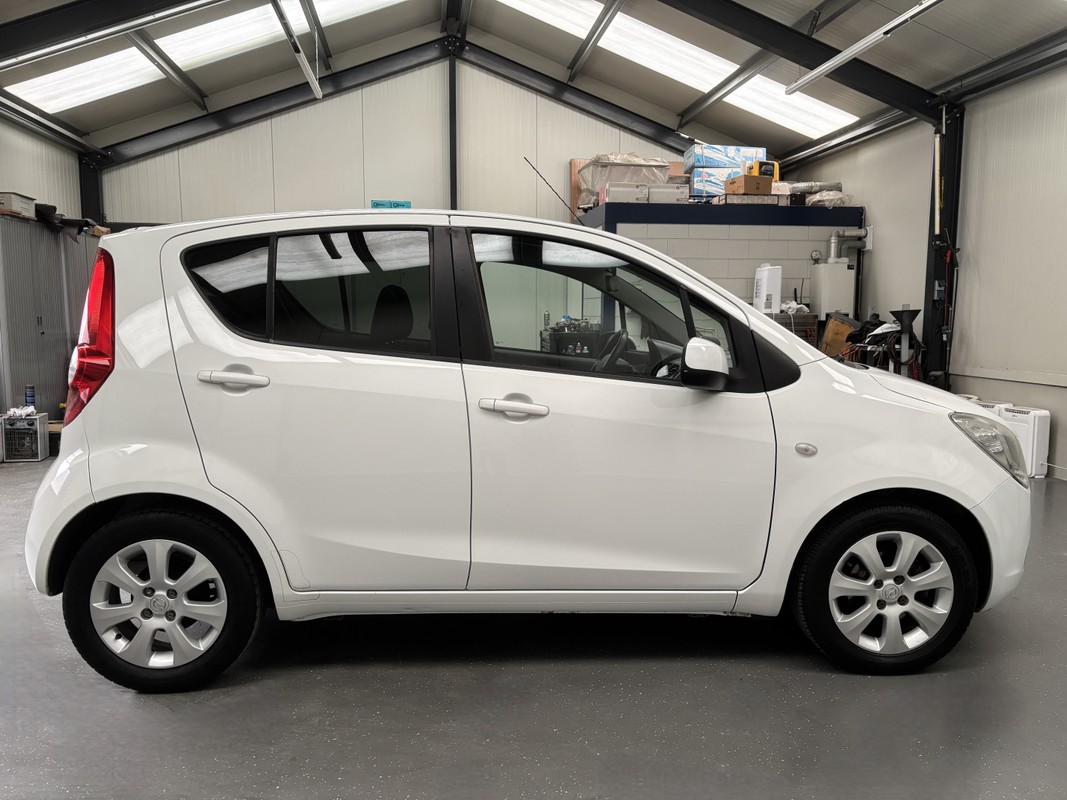 Opel Agila