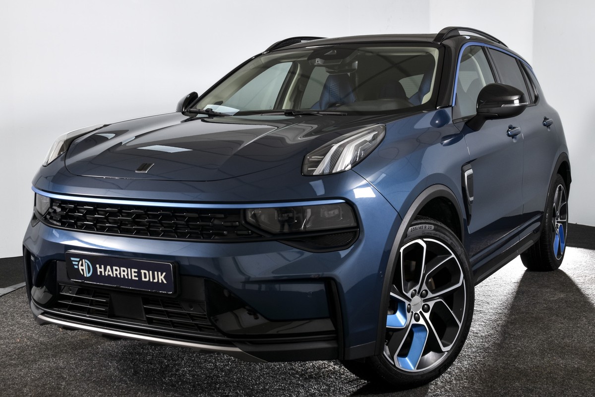 Lynk & Co 01