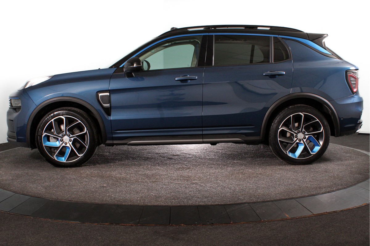 Lynk & Co 01