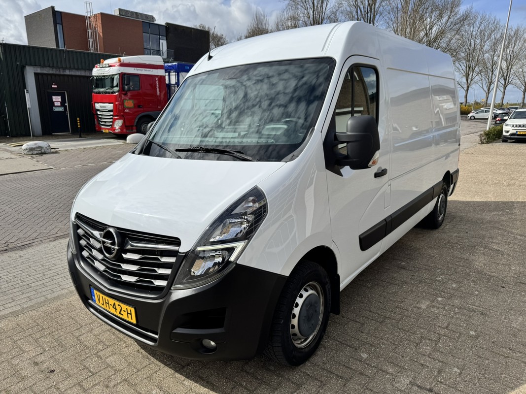 Opel Movano