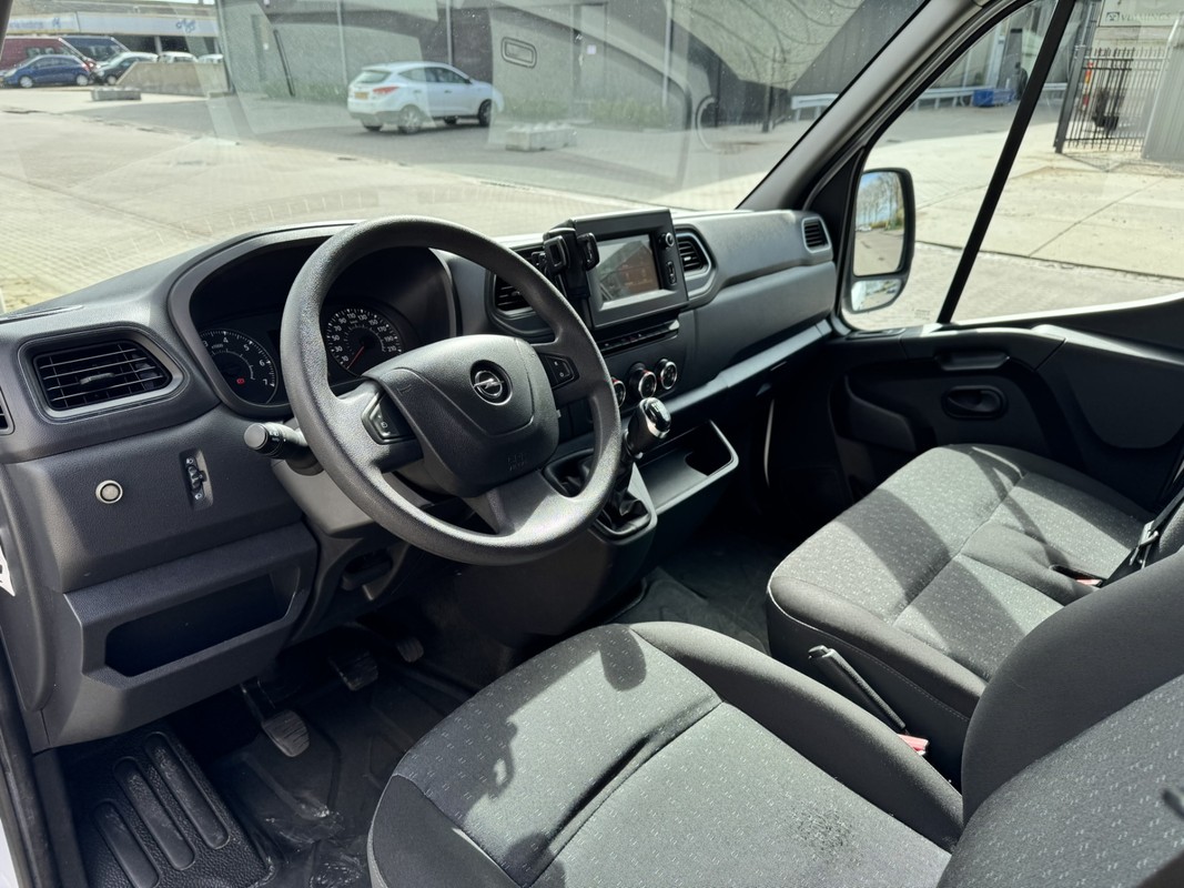 Opel Movano