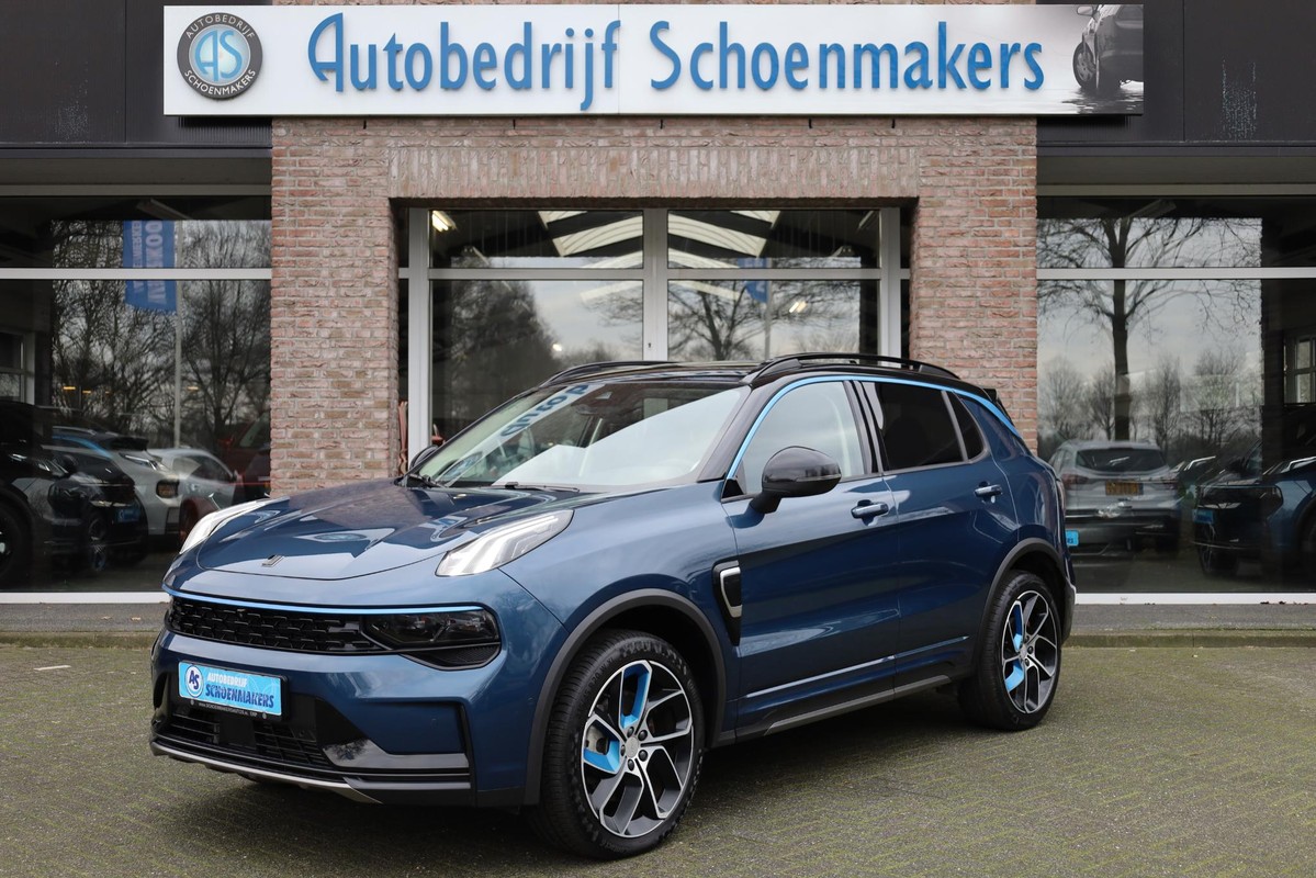 Lynk & Co 01
