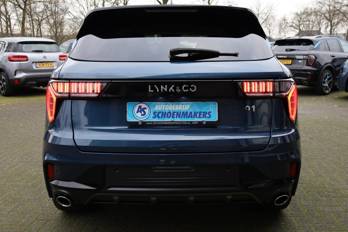 Lynk & Co 01