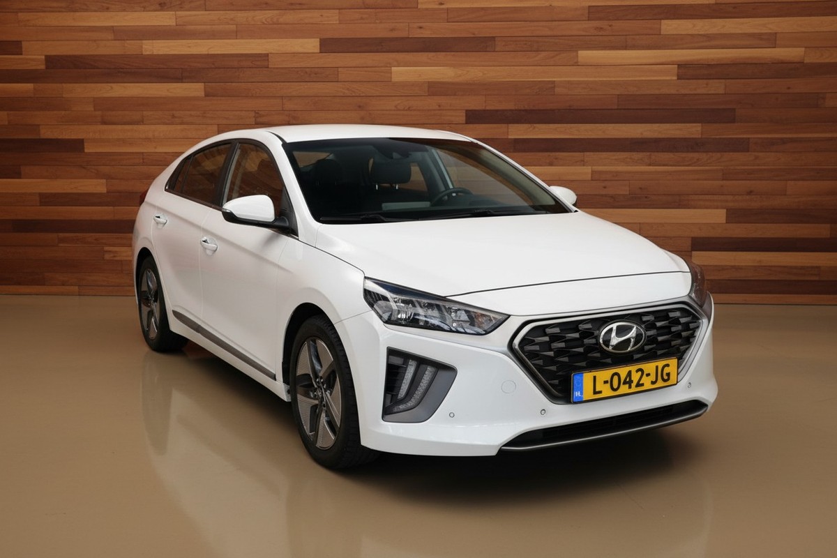 Hyundai IONIQ