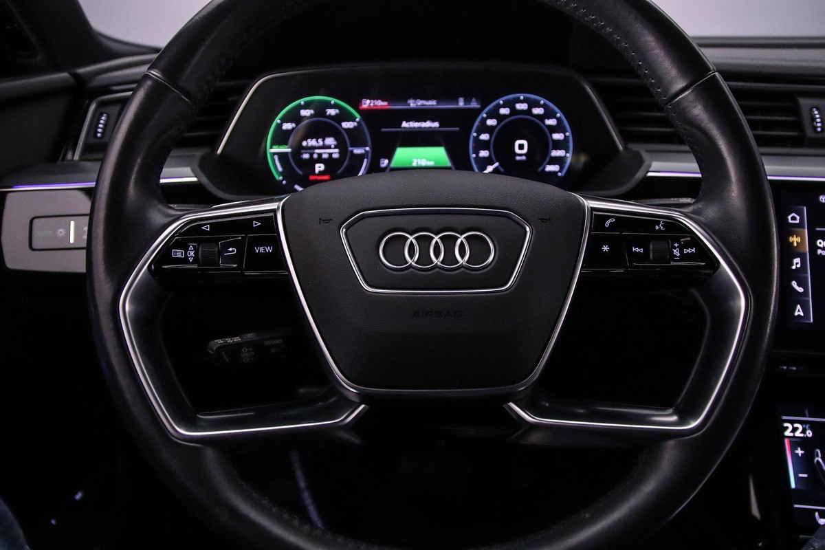 Audi e-tron