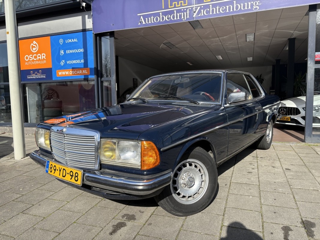 Mercedes-Benz 