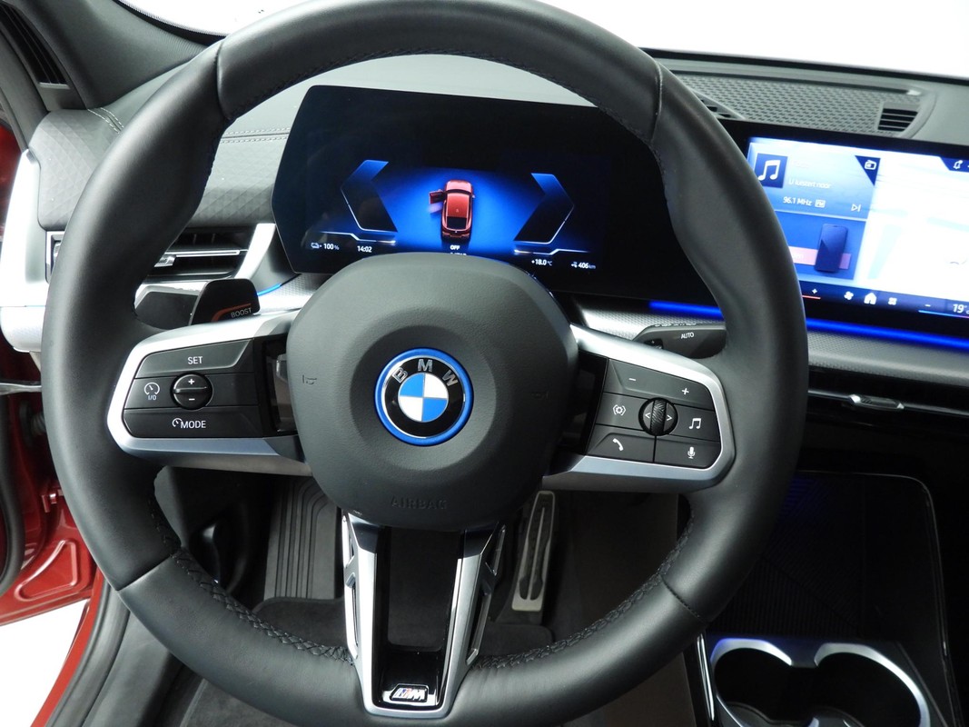 BMW iX2