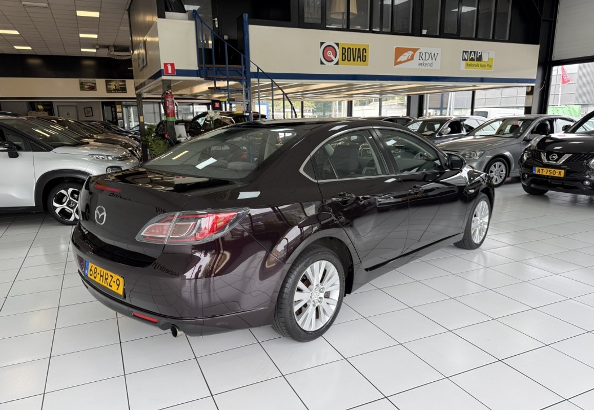 Mazda 6