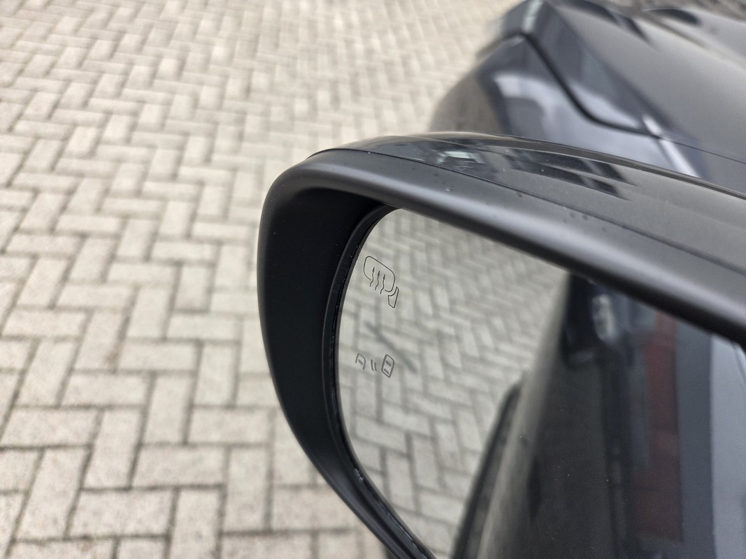 Suzuki e Vitara
