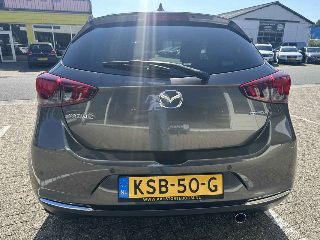 Mazda 2