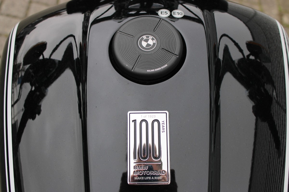 BMW R 18