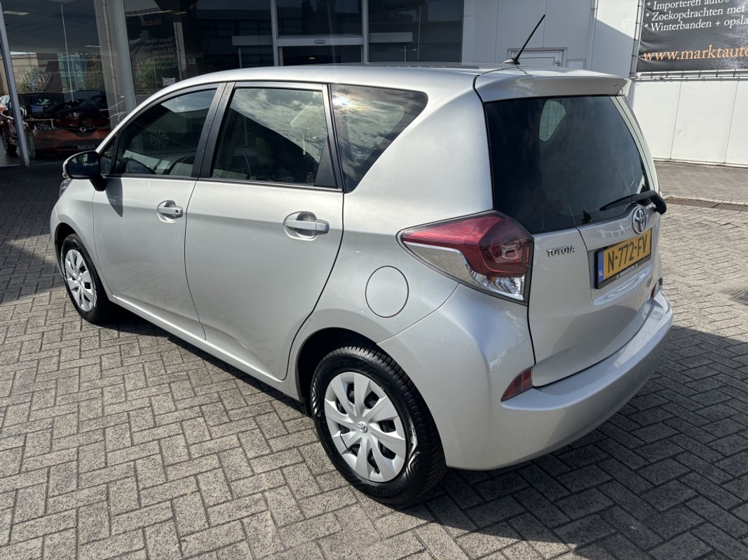 Toyota Verso-S