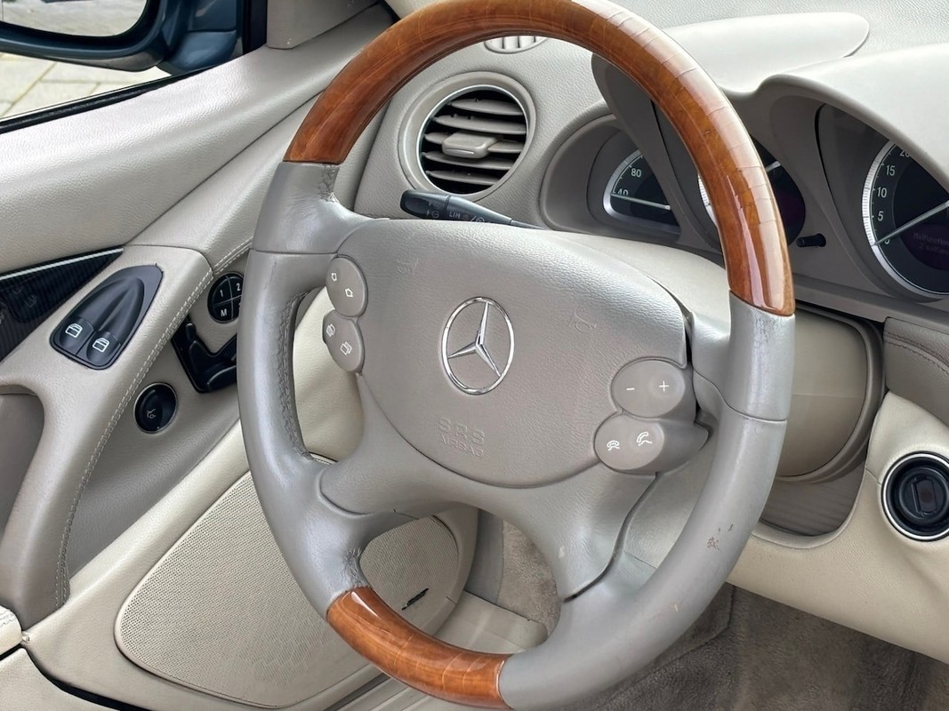 Mercedes-Benz SL