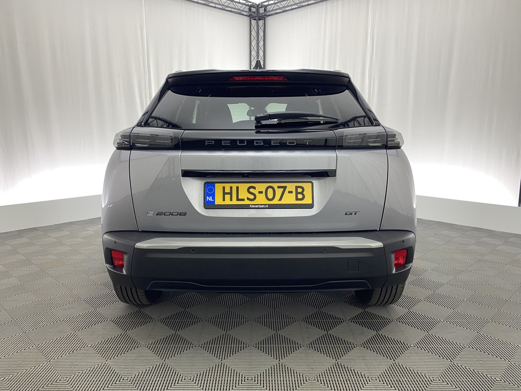 Peugeot e-2008