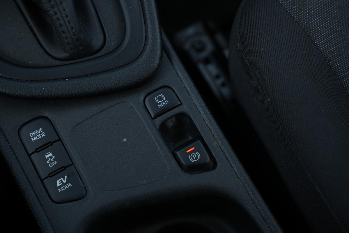 Mazda 2 Hybrid