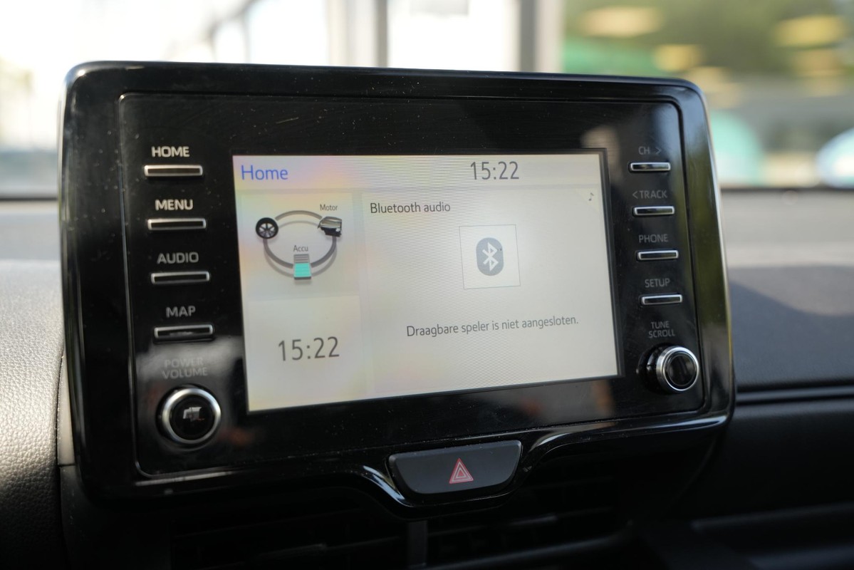 Mazda 2 Hybrid