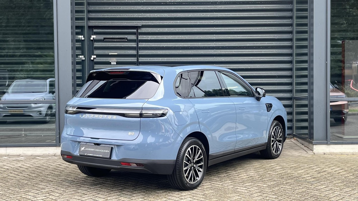 Leapmotor B10