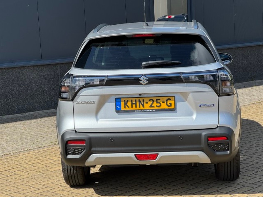 Suzuki S-Cross