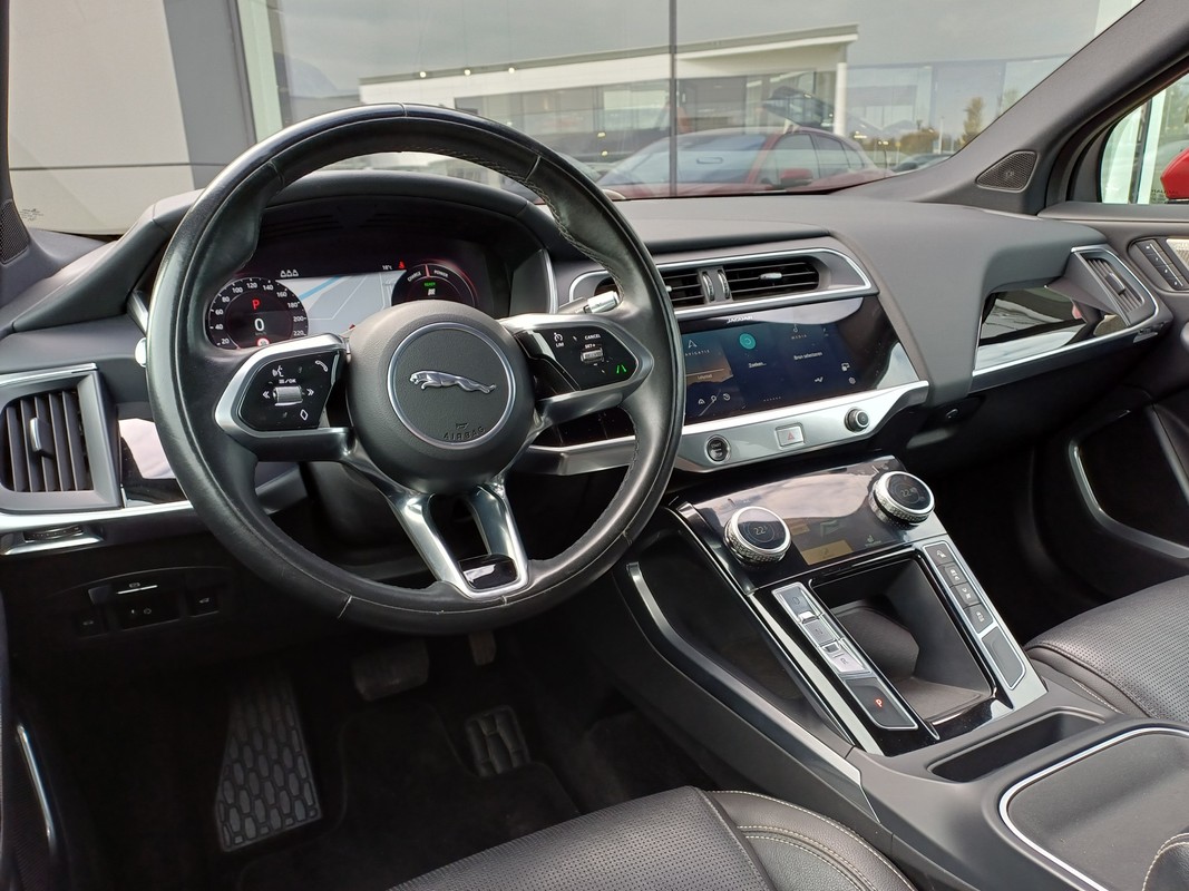 Jaguar I-PACE