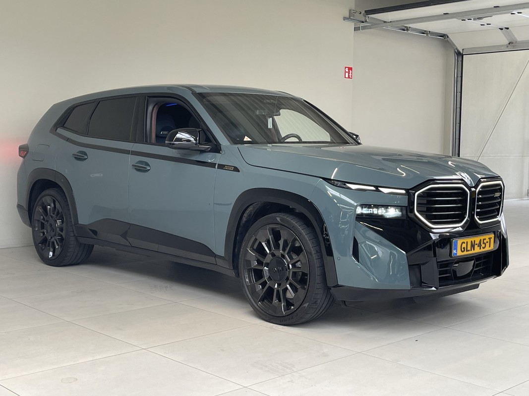 BMW XM