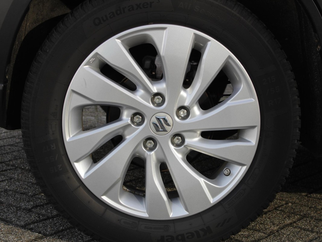 Suzuki S-Cross