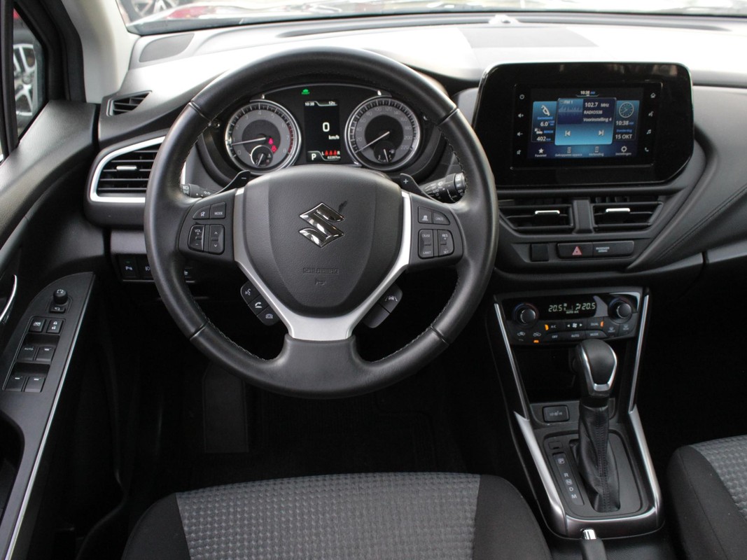 Suzuki S-Cross