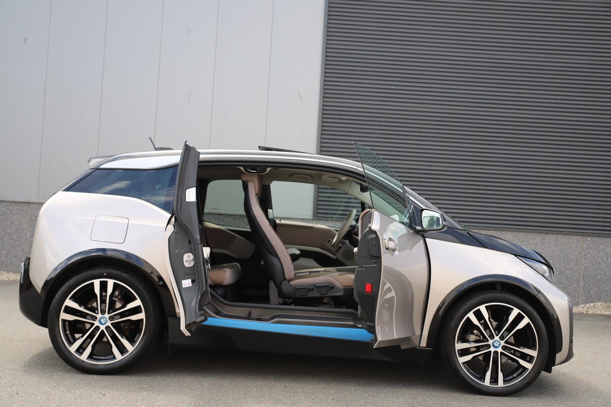 BMW i3