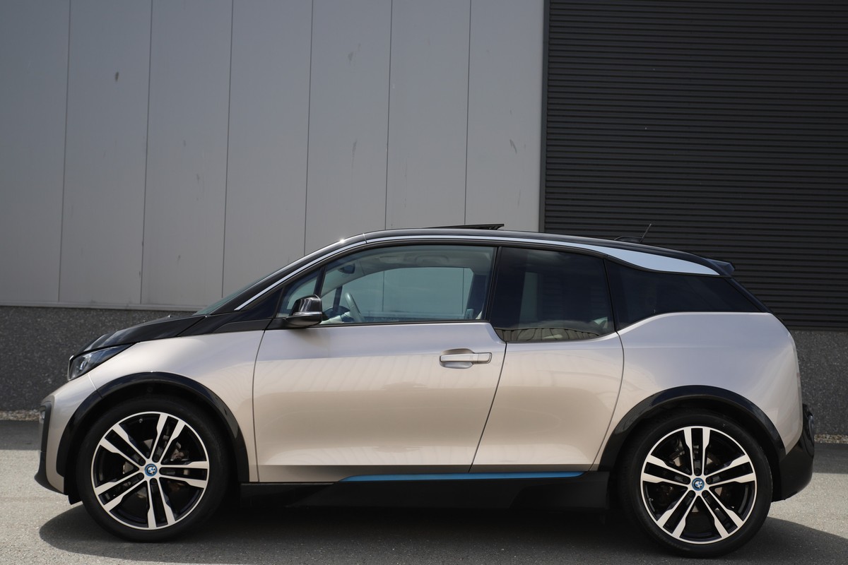BMW i3