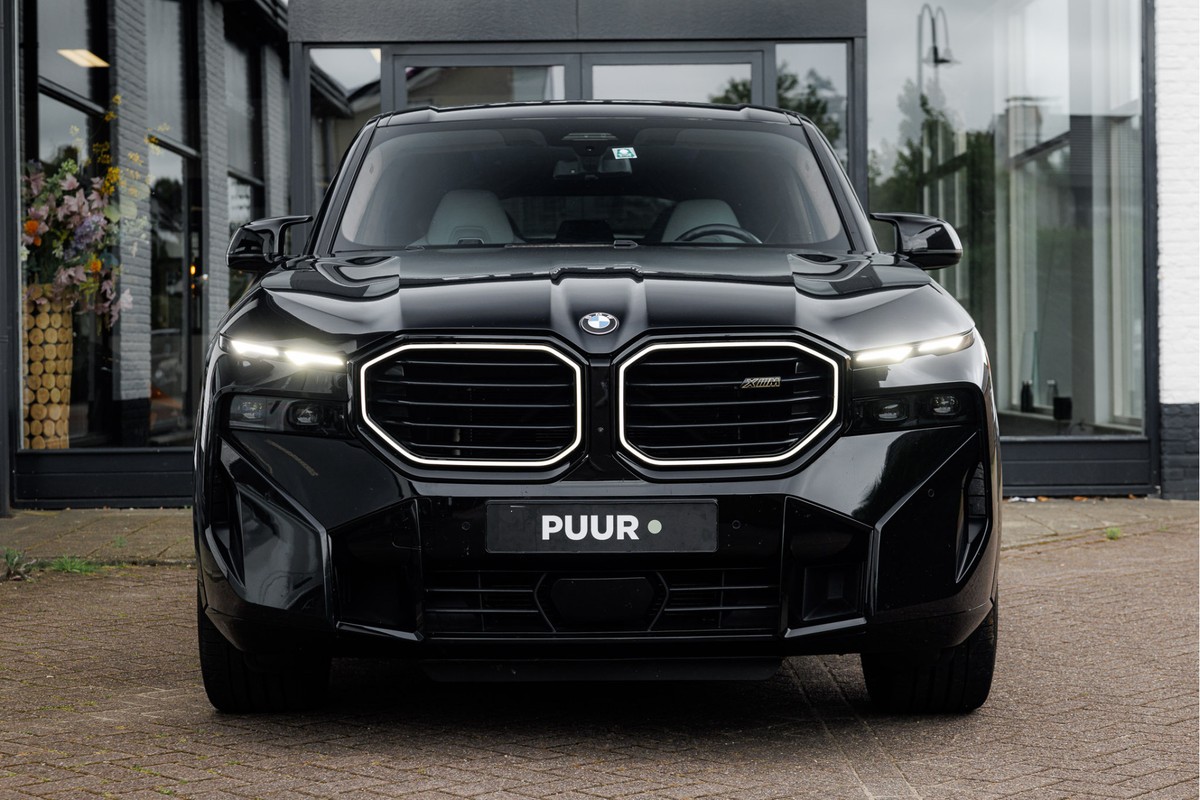 BMW XM