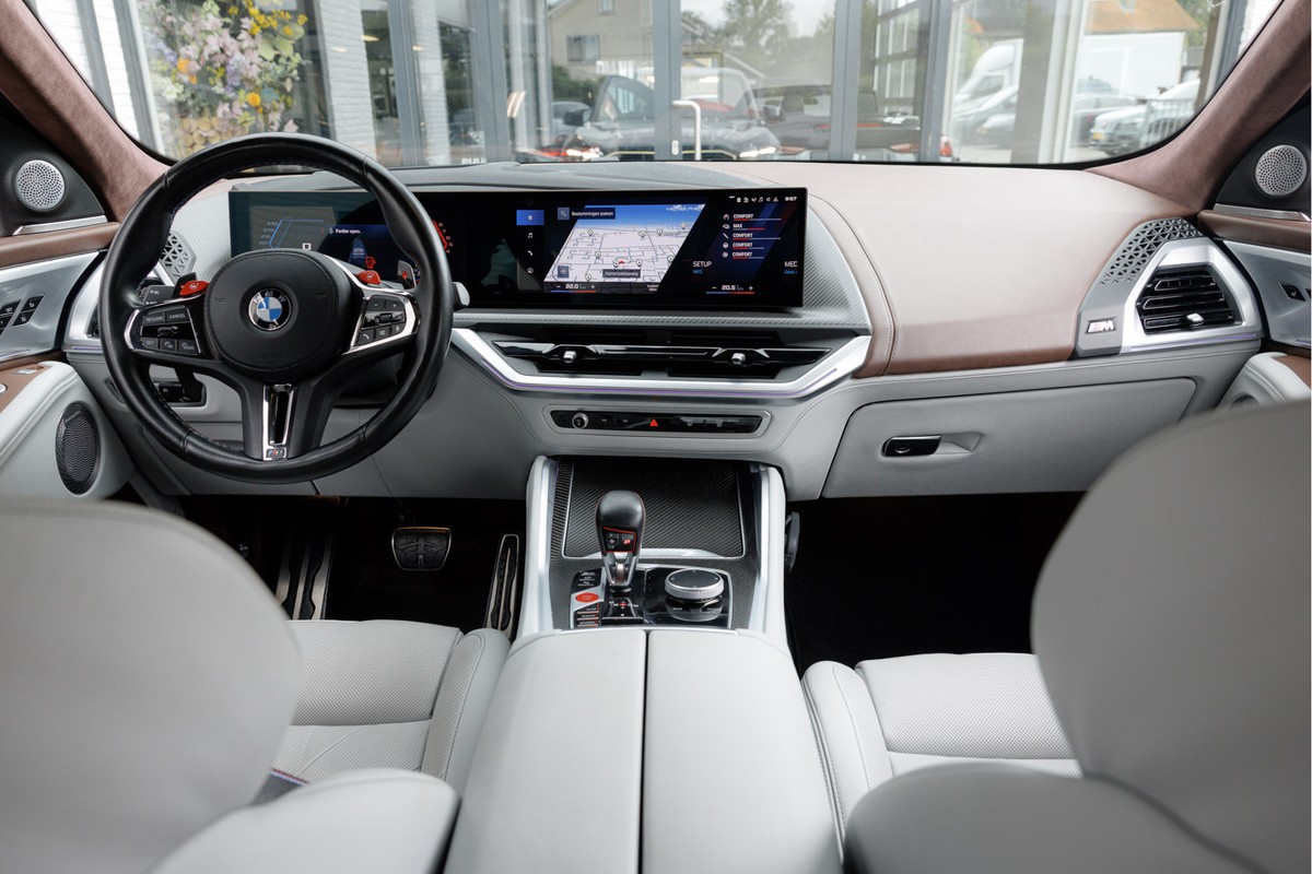 BMW XM