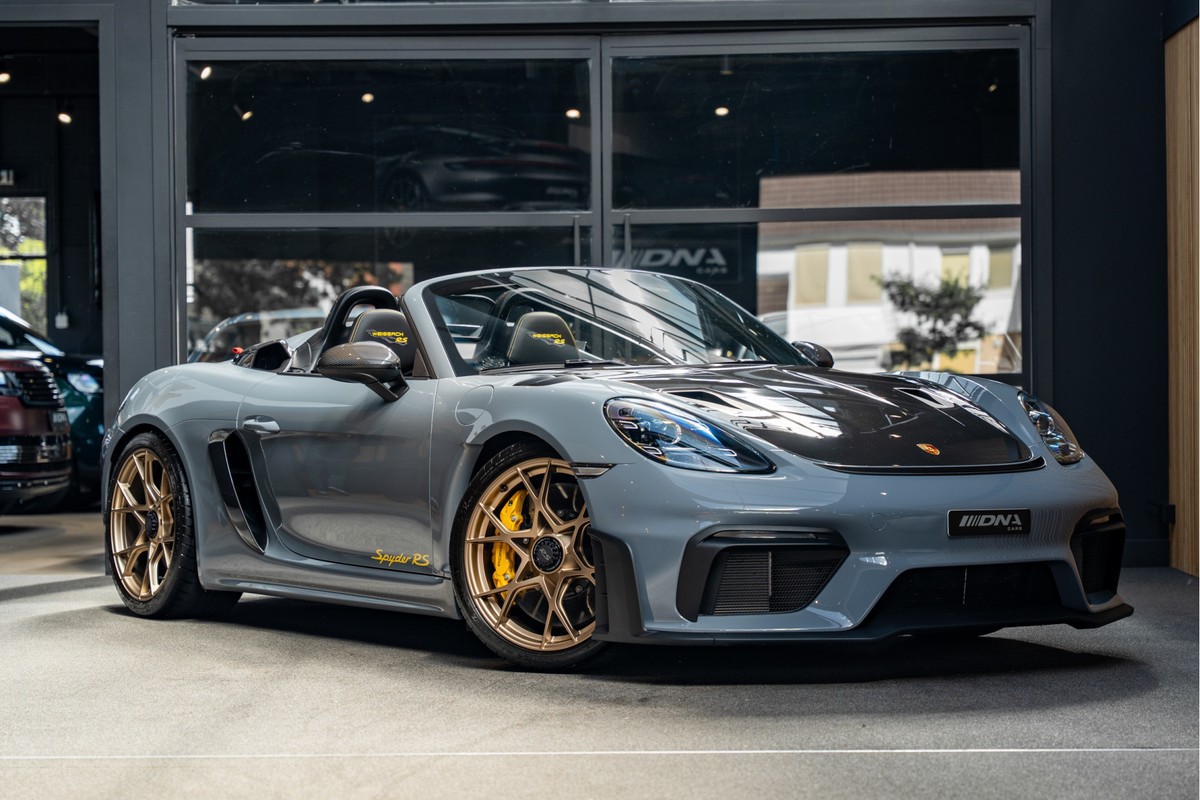 Porsche 718