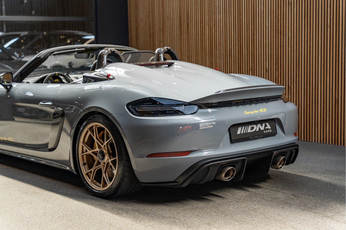 Porsche 718